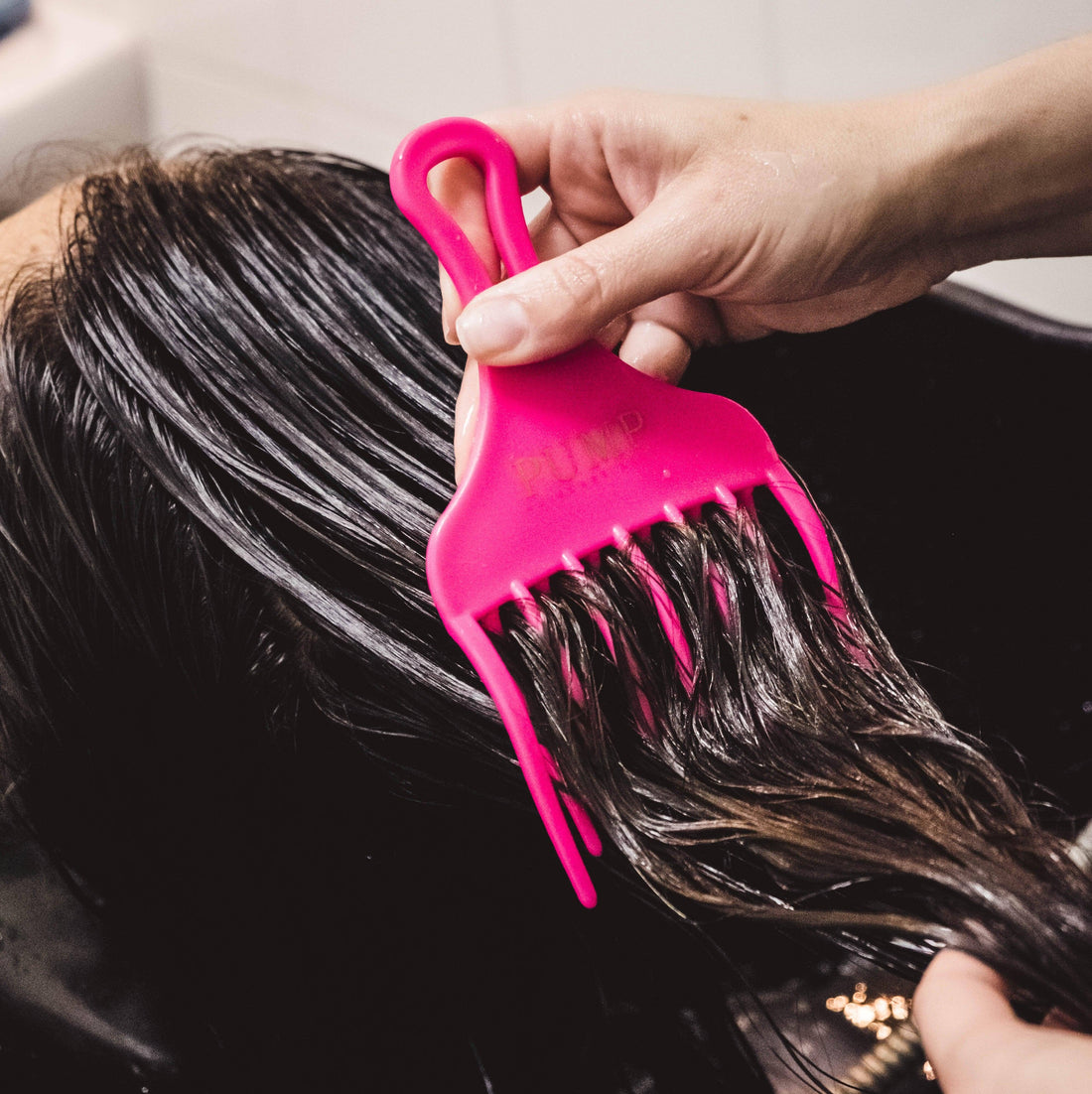 Pump Pink Detangle Comb - Pump Haircare